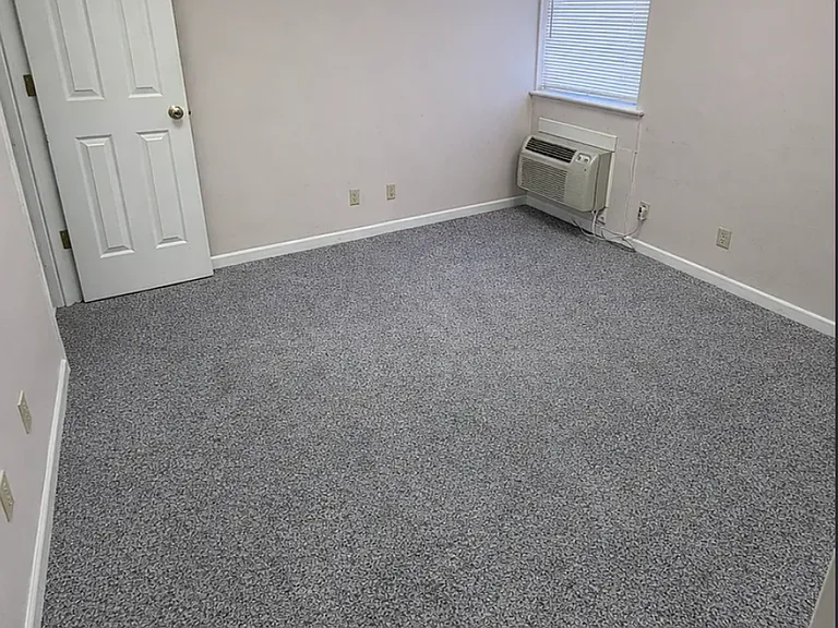 Coventry Apartments — Photo 2