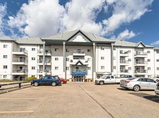 Pointe West The, Edmonton, AB T5T 6B9
