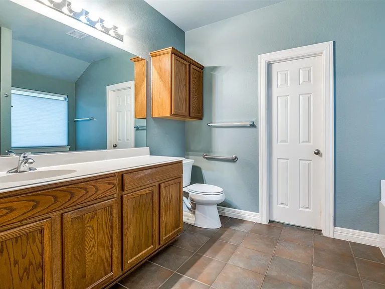 4629 Brighton Dr — Photo 15