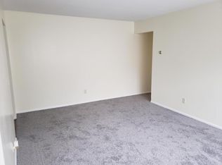 6551 Channel Rd NE APT 6, Minneapolis, MN 55432