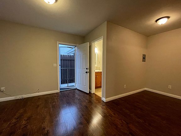 2nd image of 377 Roosevelt St #2