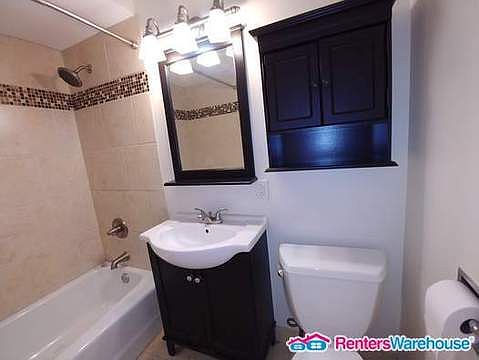 1st image of 1037 Des Plaines Ave APT 603