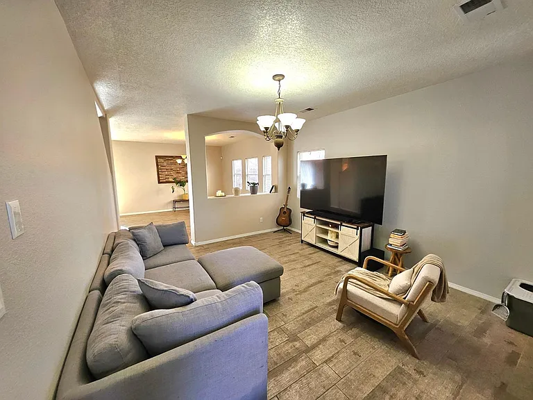 8428 Old Caballero Ave SW — Photo 4