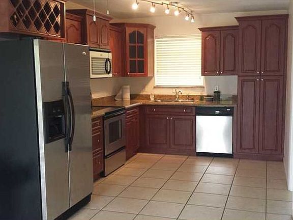 2nd image of 904 N 46th Ave #0