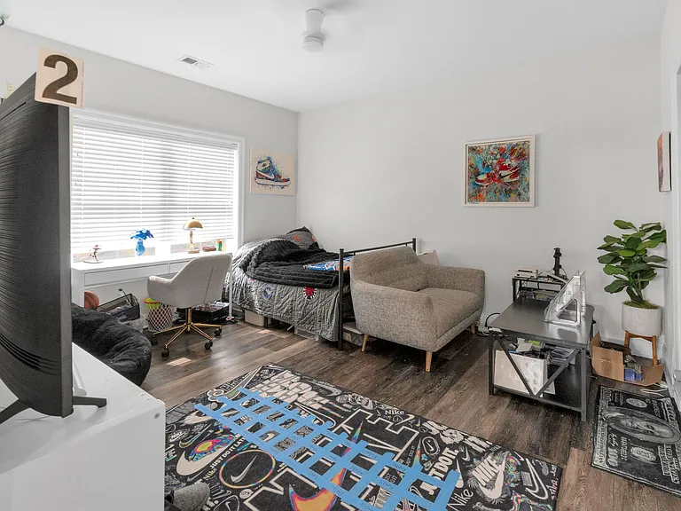 310 Centennial Ave #204 — Photo 4