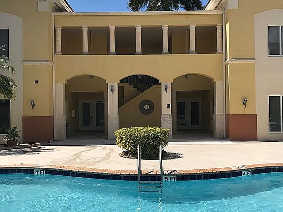 Condo pool