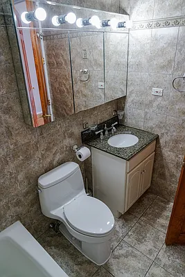 Rented by Rentfully Brokerage LLC | media 12