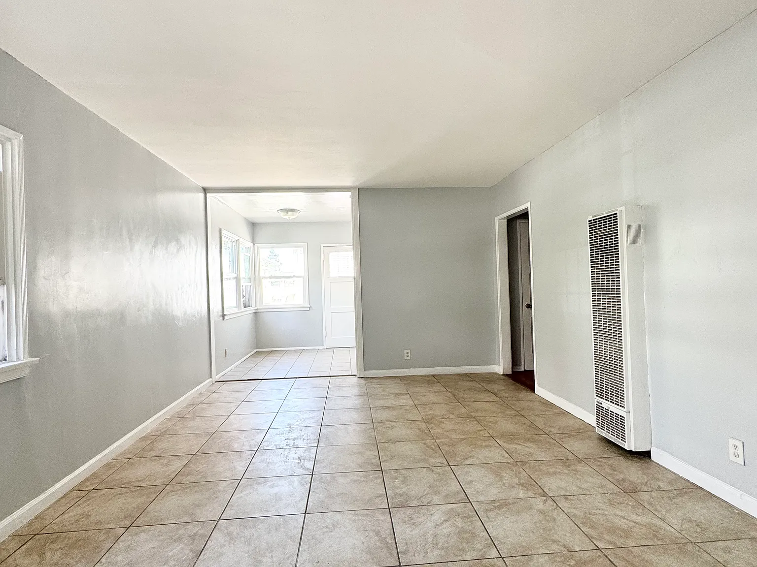 1 bed, 700 sqft, $1,895 — Photo 3