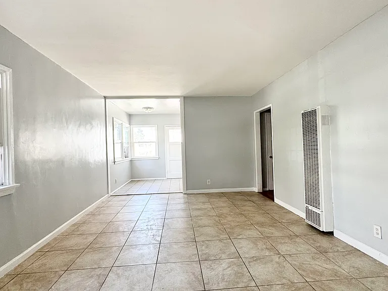6026 Cadillac Ave #6026 — Photo 3