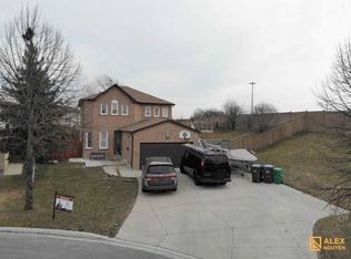 26 Nepean Pl, Brampton, ON L6S5Y8