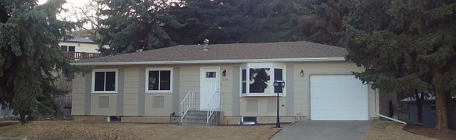 1st image of 1024 1st West Hill Dr