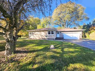 6438 W Stanley Rd, Mount Morris, MI 48458