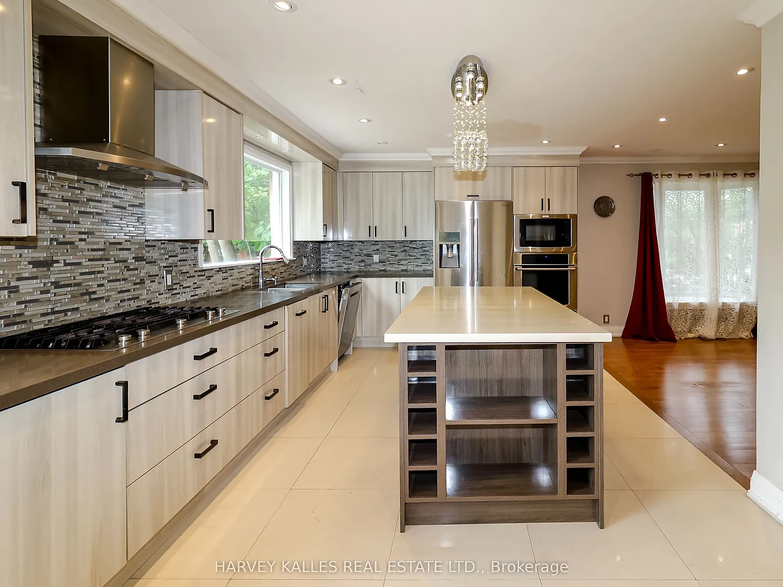 4 bed, $3,850 — Photo 4
