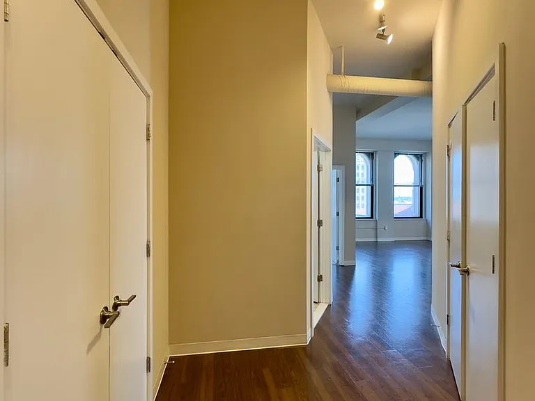 Charming 1 Bedroom/1 Bathroom Apartment Unit in Downtown Baltimore, MD! Unit 416 — Photo 123