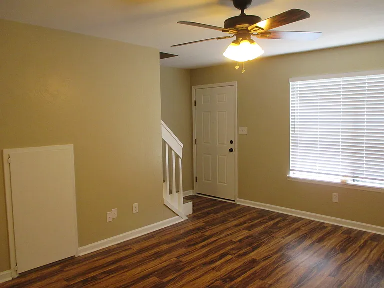 301 S Lipona Rd #28 — Photo 4