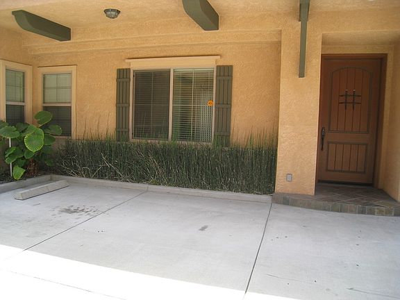 2nd image of 152 El Dorado St #B