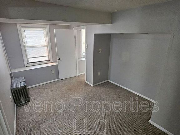 5th image of 293 Hudson Ave #G