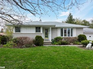 291 Main St N, Uxbridge, ON L9P1R9