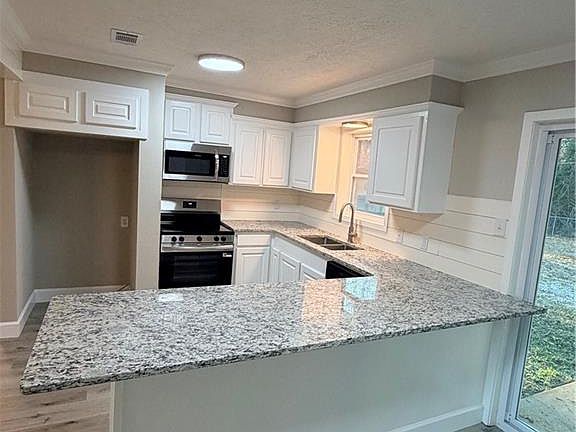 4th image of 200 Irene Dr