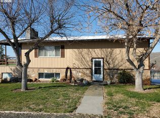 210 Summit Dr, Heppner, OR 97836