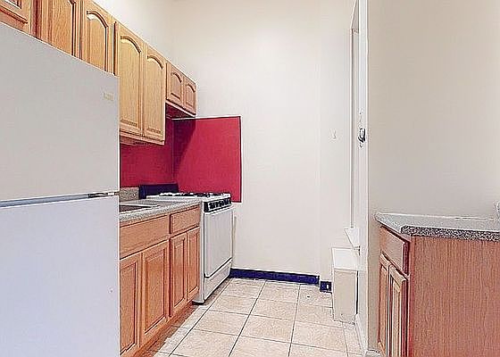 3rd image of 2107 Frederick Douglass Blvd #3A