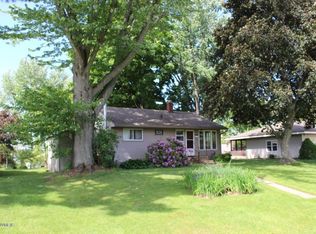 2263 Cedar St, Fennville, MI 49408
