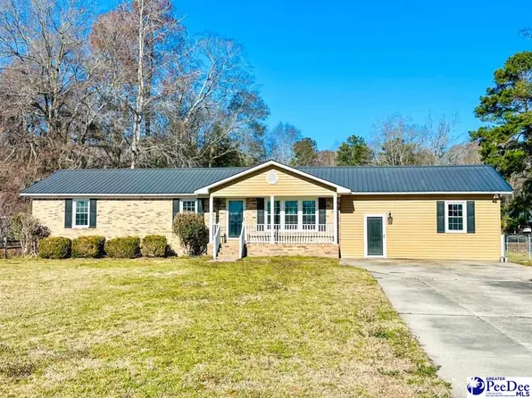 1157 Maple St, Turbeville, SC 29162