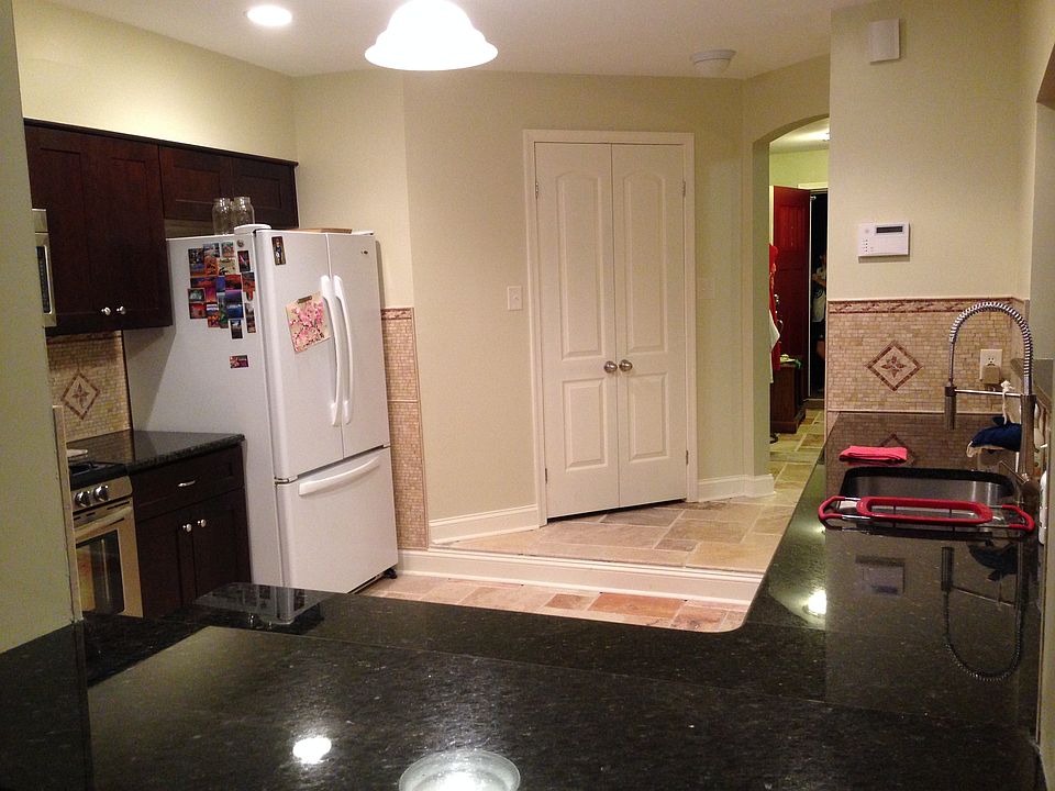 2nd image of 221 W Bayview Blvd