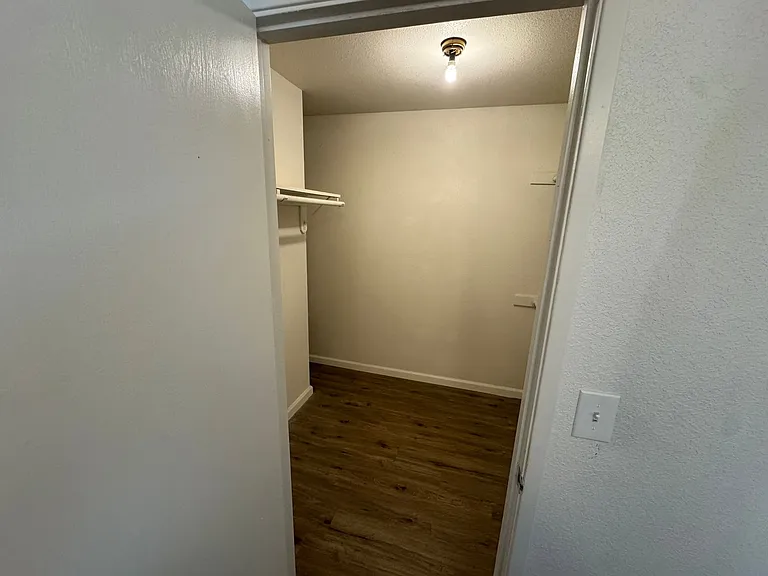 21293 E American Ave — Photo 14