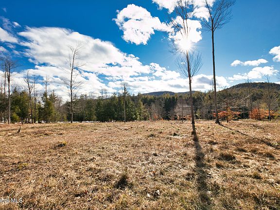 3rd image of 3981 N Shore Road #2A