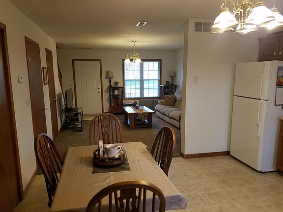 3rd image of 577 James Dr