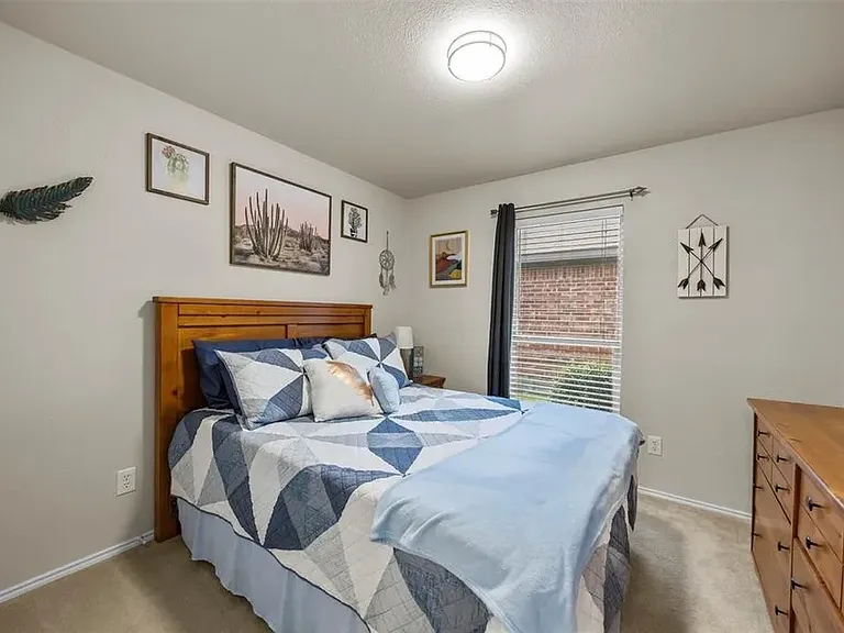128 Jennings Dr — Photo 18