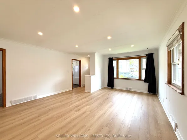 206 Wellington St S, Saint Marys, ON N4X 0B3