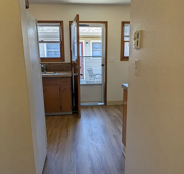 Bel Air Apartments — Photo 61