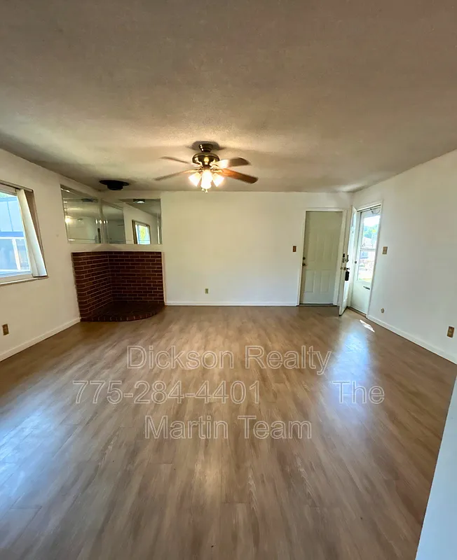 3 bed, 2.0 bath, 1444 sqft, $2,350 — Photo 4