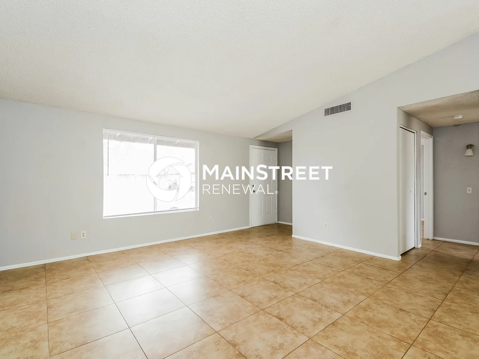 2570 W Vereda de las Nubes — Photo 3