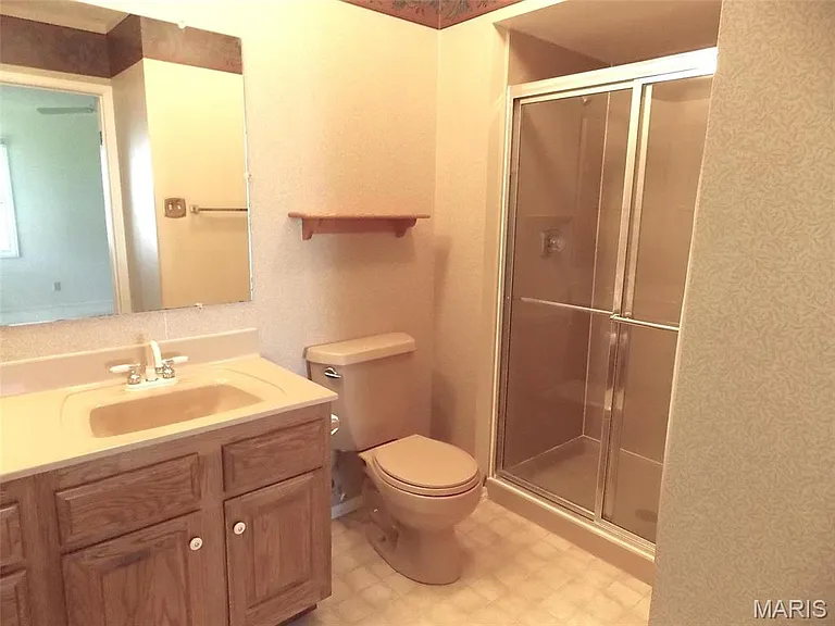 1007 Belleville St — Photo 12