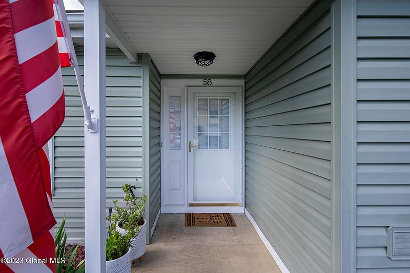 2nd image of 58 Meadowlark Drive