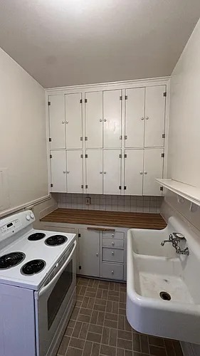 5 S Cedar St Photo 1