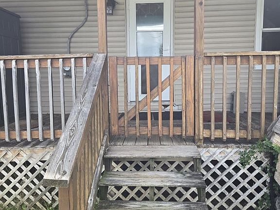 3rd image of 302 9th St W