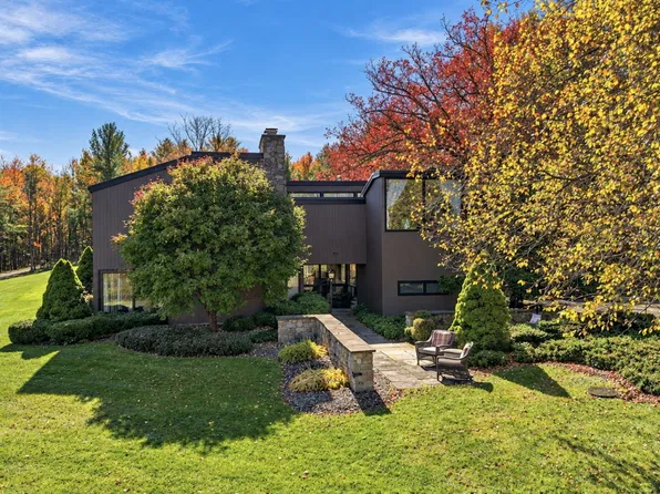 80 Oakridge Dr, Windsor, NY 13865