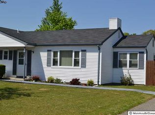 566 Constable Pl, Toms River, NJ 08753