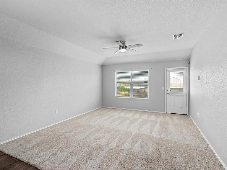 14915 Gypsum Mill Rd — Photo 10
