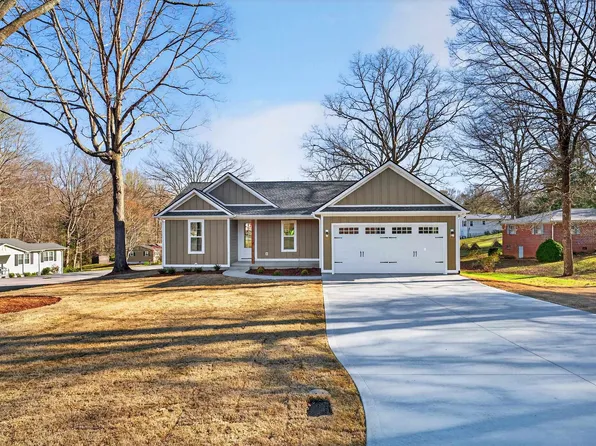 224 Boyce St, Landrum, SC 29356