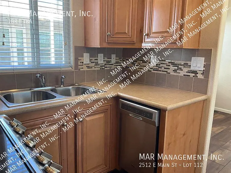 2512 E Main St #112 — Photo 29
