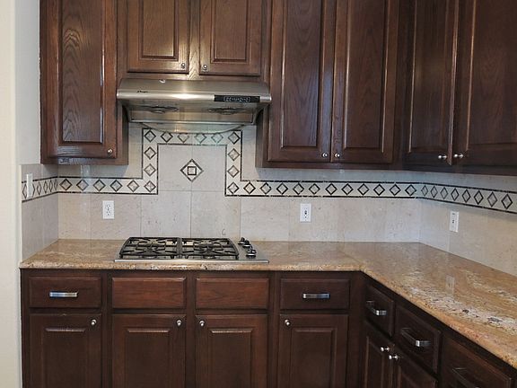 2nd image of 2524 Crenshaw Dr