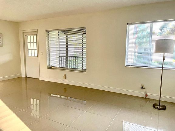 4th image of 4955 Sable Pine Cir APT C2