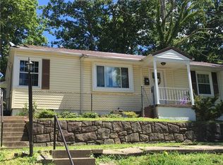 1225 Ridge Dr, South Charleston, WV 25309