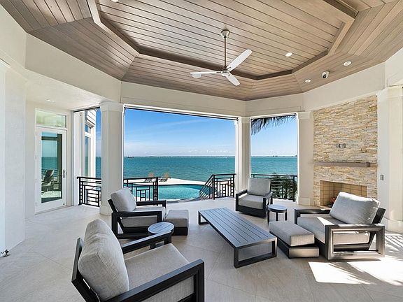 3rd image of 600 Putter Ln