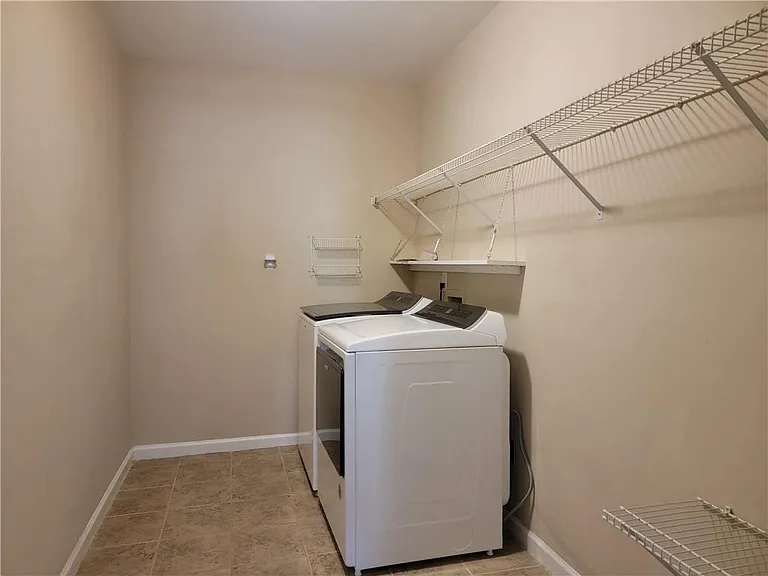 2790 Suwanee Lakes Trl — Photo 2
